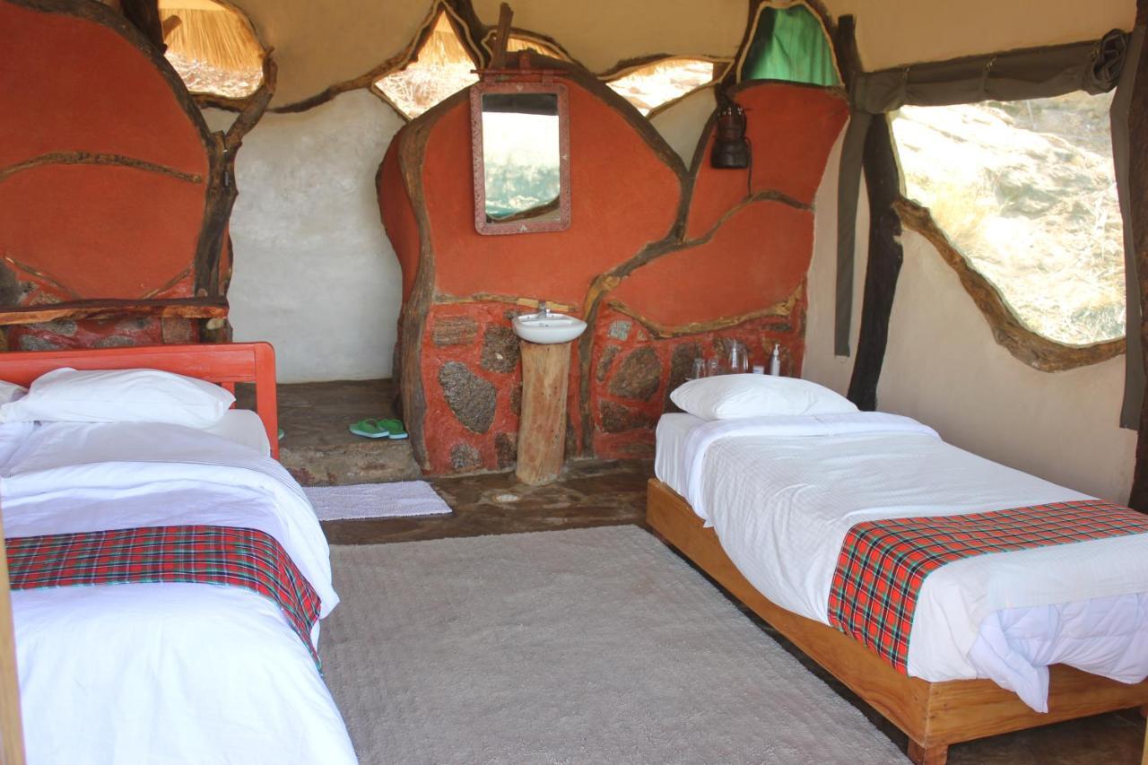 Lion'S Cave Camp, Samburu Βίλα Archers Post Εξωτερικό φωτογραφία