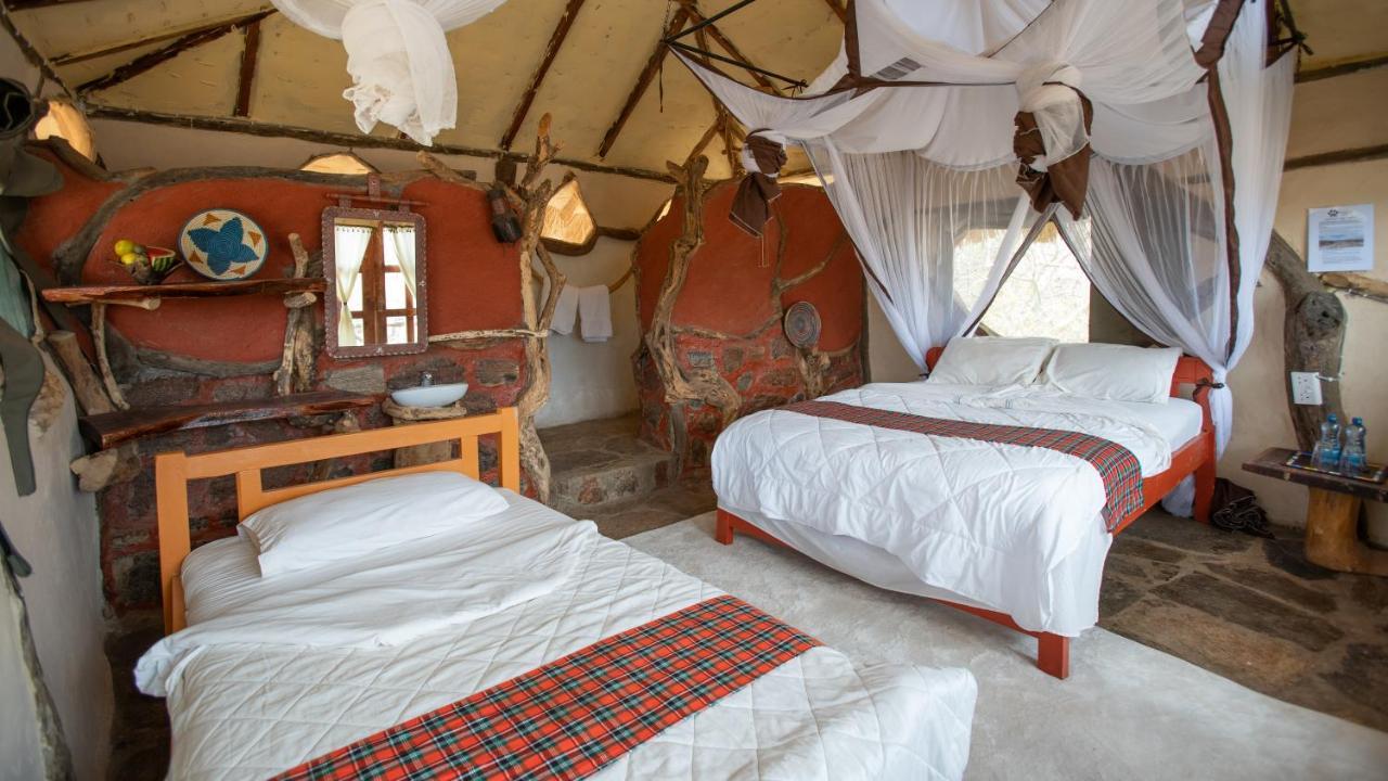 Lion'S Cave Camp, Samburu Βίλα Archers Post Εξωτερικό φωτογραφία
