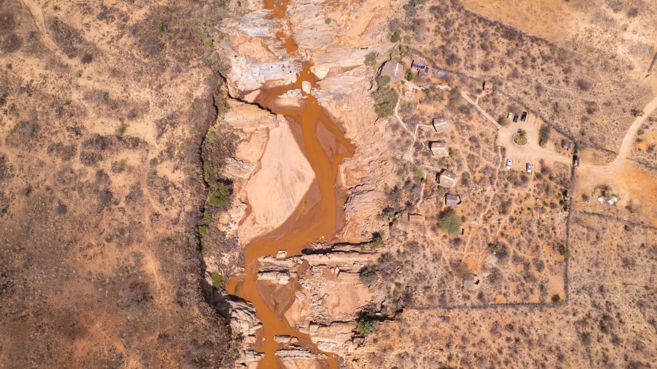 Lion'S Cave Camp, Samburu Βίλα Archers Post Εξωτερικό φωτογραφία