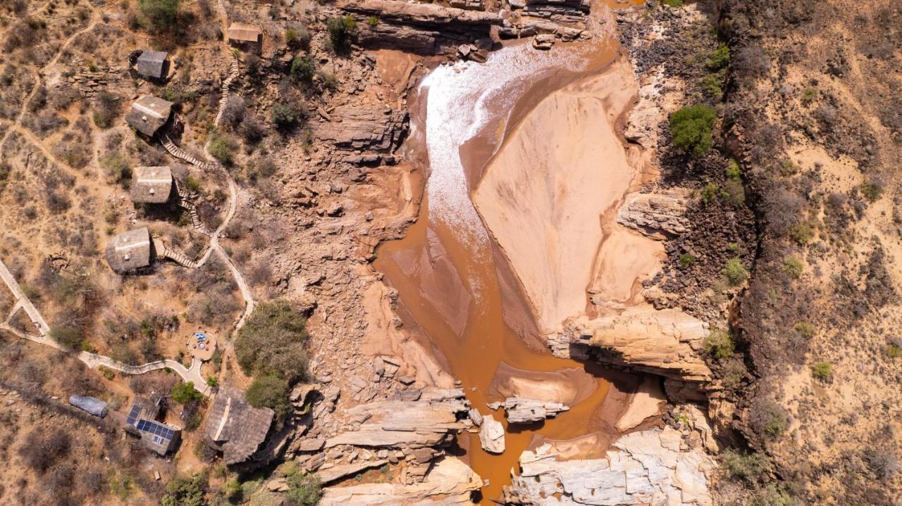 Lion'S Cave Camp, Samburu Βίλα Archers Post Εξωτερικό φωτογραφία