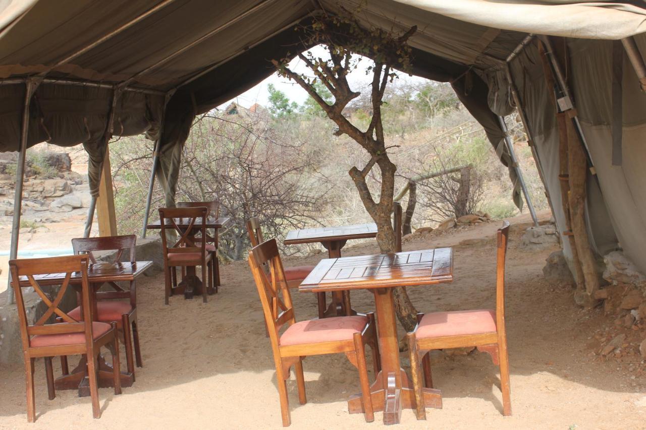 Lion'S Cave Camp, Samburu Βίλα Archers Post Εξωτερικό φωτογραφία