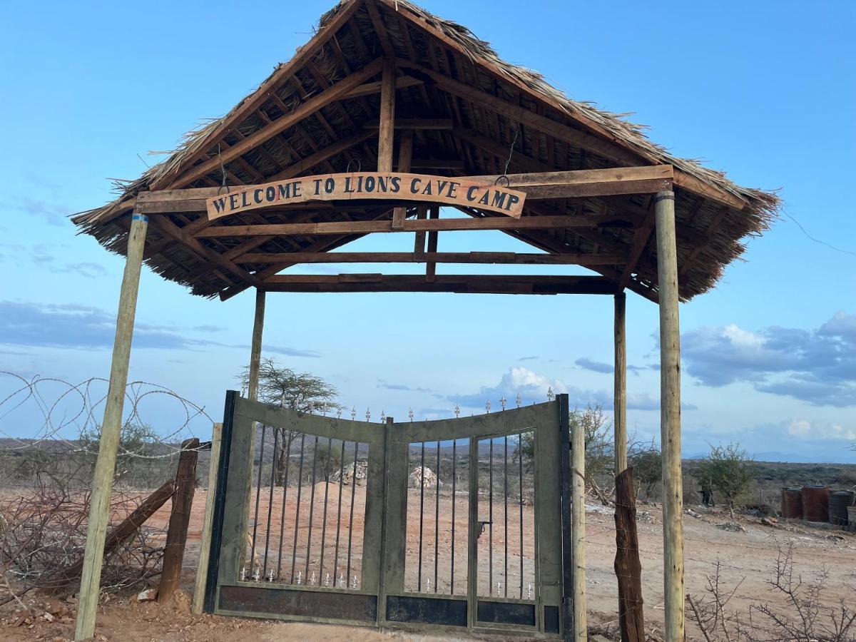 Lion'S Cave Camp, Samburu Βίλα Archers Post Εξωτερικό φωτογραφία