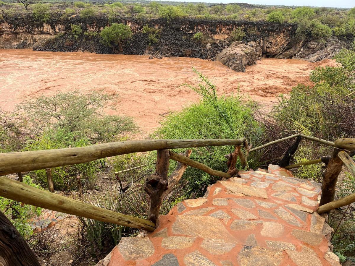 Lion'S Cave Camp, Samburu Βίλα Archers Post Εξωτερικό φωτογραφία