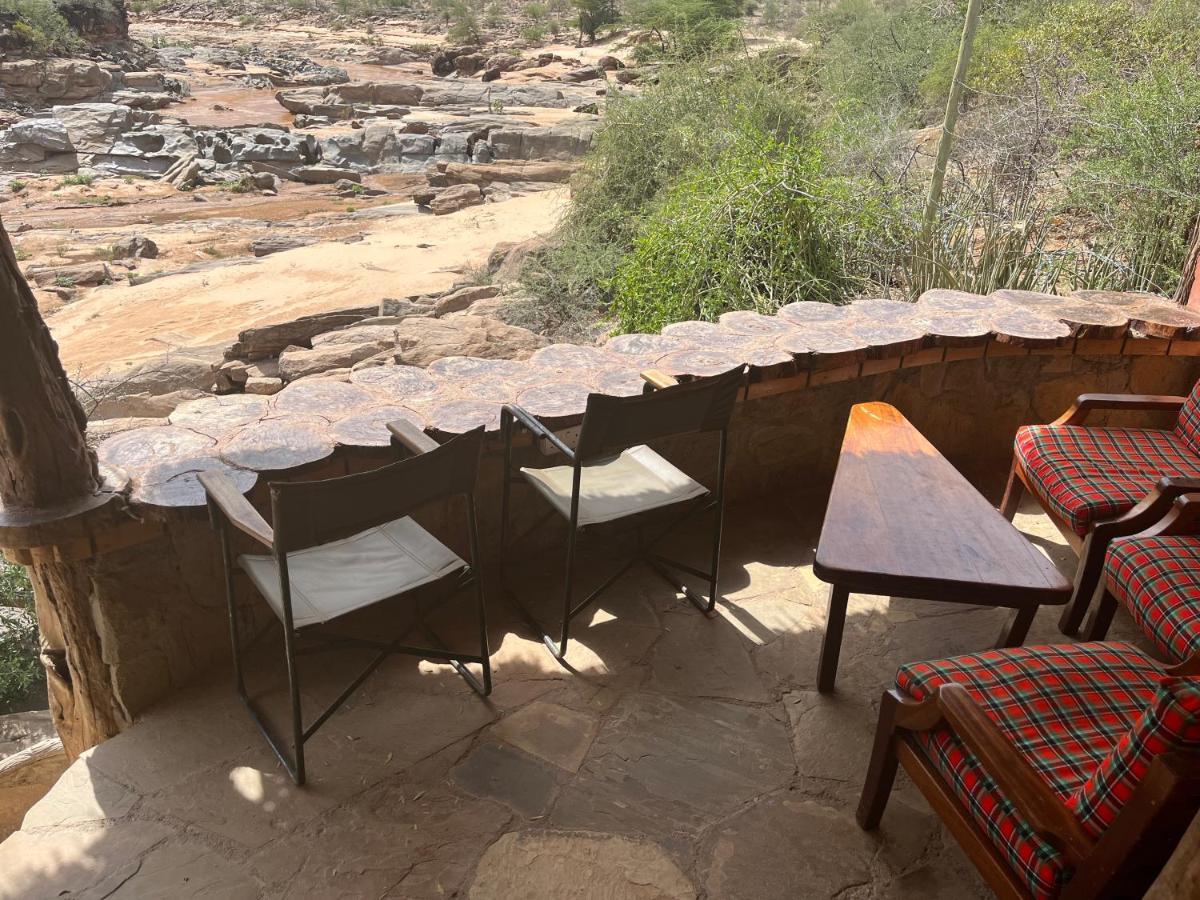 Lion'S Cave Camp, Samburu Βίλα Archers Post Εξωτερικό φωτογραφία